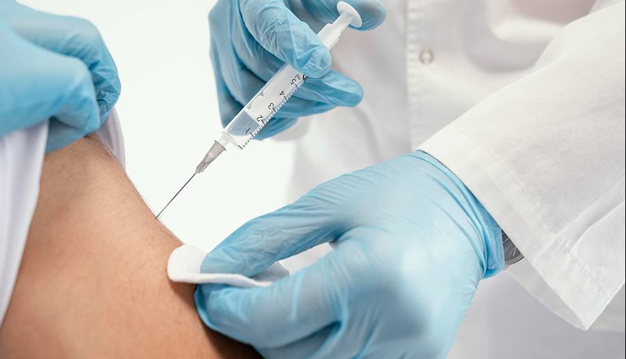 خالکوبی، واکنش بدن به واکسیناسیون را مختل میکند