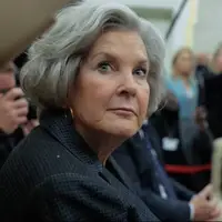 رئیس دفتر کاخ سفید: دونالد ترامپ الکلی است