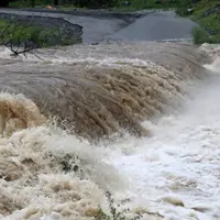 نجات یک کودک از غرقشدگی در آب باران با اقدام به موقع پرستار پارسیانی