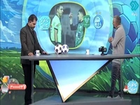 انتقاد مجری به ورود مکرر VAR در بازیهای لیگ