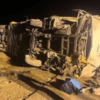 واژگونی اتوبوس اصفهان- تهران با 13 کشته