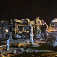 اسامی مصدومان حادثه واژگونی اتوبوس اصفهان - مشهد اعلام شد