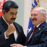 لوکاشنکو: مادورو یک قهرمان است