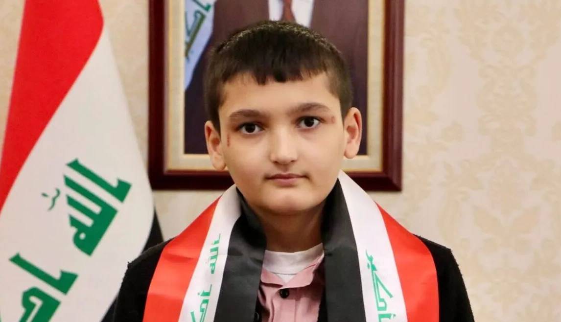 بازگشت کودک ربوده شده عراقی توسط داعش به آغوش خانواده پس از ۱۱ سال