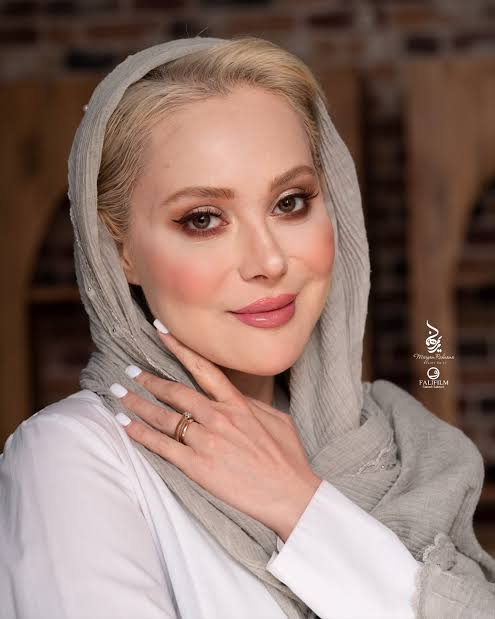 چهرهها/ تیپ مجلسی تازه عروس سینمای ایران برای کریسمس