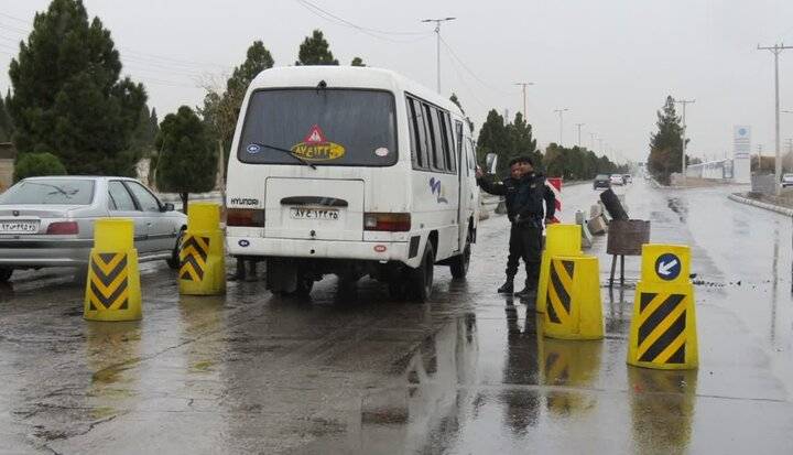 استقرار تمام وقت ماموران پلیس کرمان در ایستگاههای بازرسی دهه مقاومت