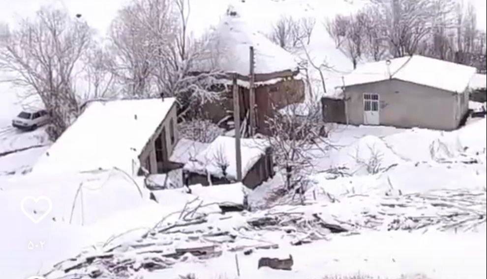 تخلیه چند روستای راین به علت برف