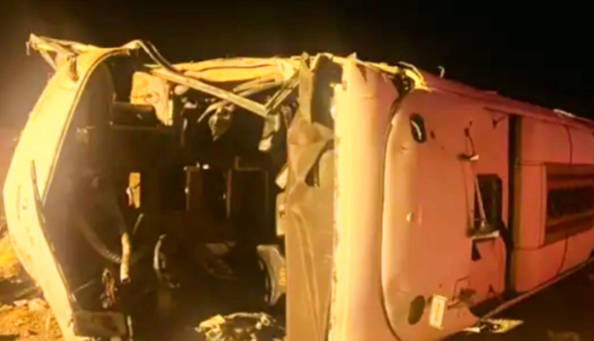 ارابههای فرسوده در جاده های مرگ