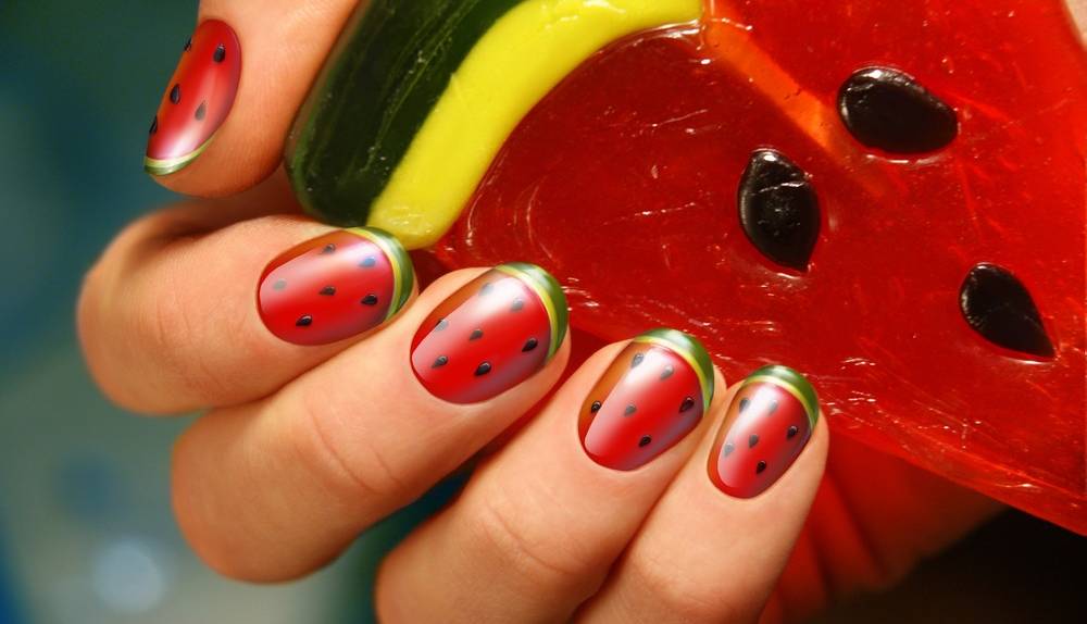 ایده جذاب طراحی ناخن برای شب یلدا