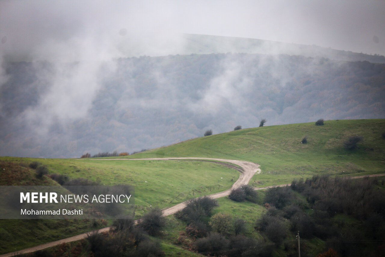 پاییز در جنگل فندقلو نمین