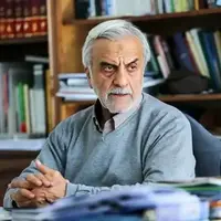 سرمقاله شرق/ فروکاستن خویشتن