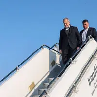 شانزدهمین سفر استانی رئیس جمهور؛ پزشکیان وارد بیرجند شد