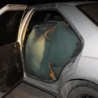 پژو با بار سنگین بنزین در کرمانشاه لو رفت