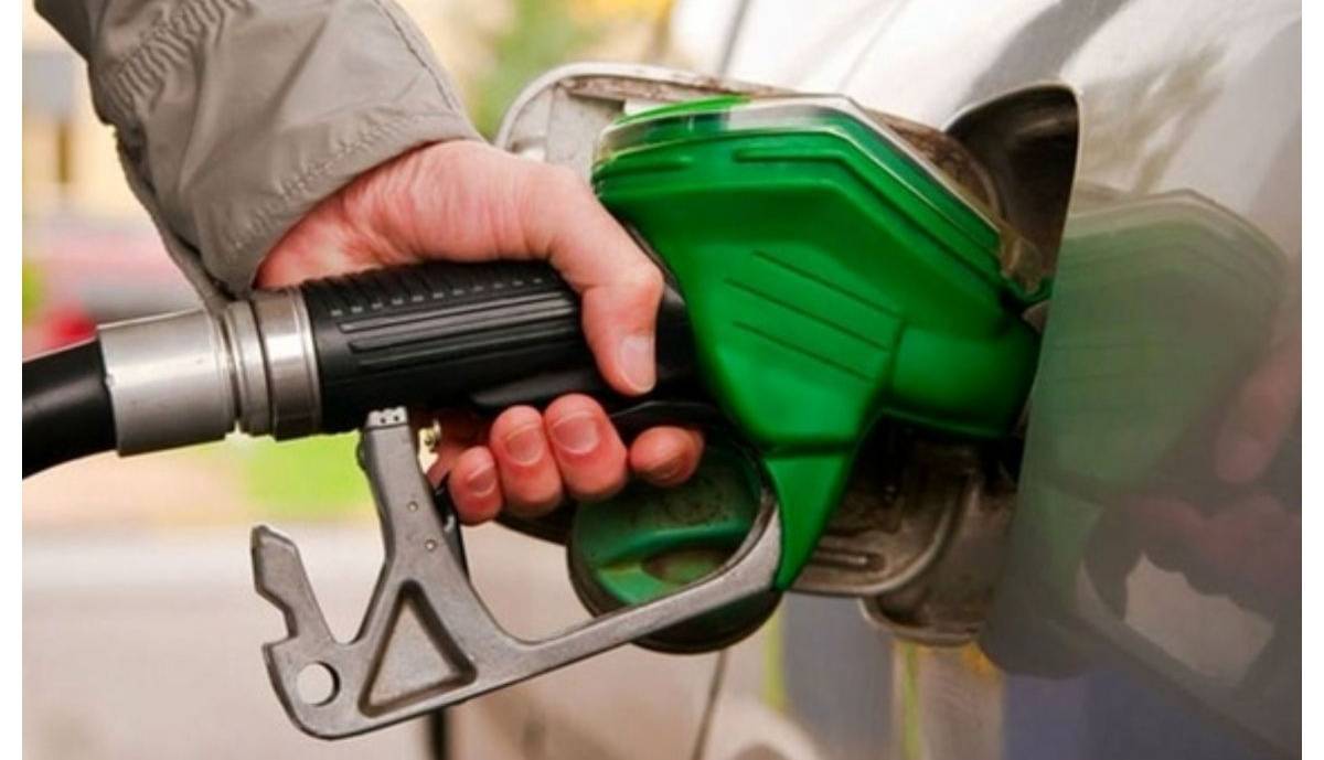 آییننامه انتقال سهمیه بنزین به کارت بانکی ابلاغ شد