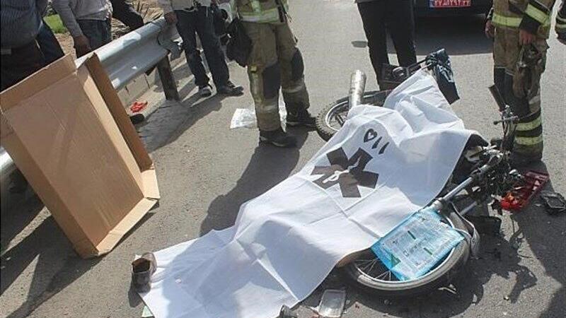 موتورسیکلتسواری غیرقانونی نوجوانان در یزد قربانی میگیرد