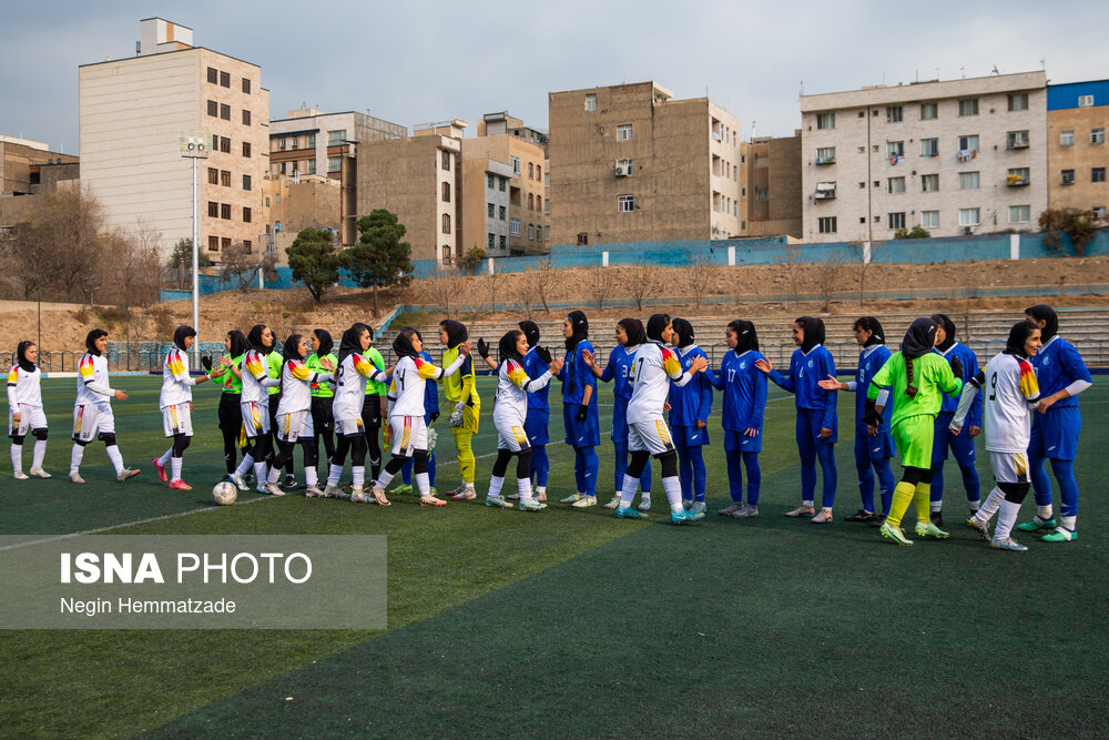 هفته نهم لیگ دسته اول فوتبال بانوان؛ استقلال - نماینده همدان