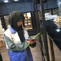 فرماندار بوشهر: ۷ پرونده تخلف صنفی برای واحدهای آجیل و شیرینیفروشی تشکیل شد