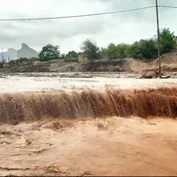 مسیر ارتباطی ۶ روستای لامرد قطع است