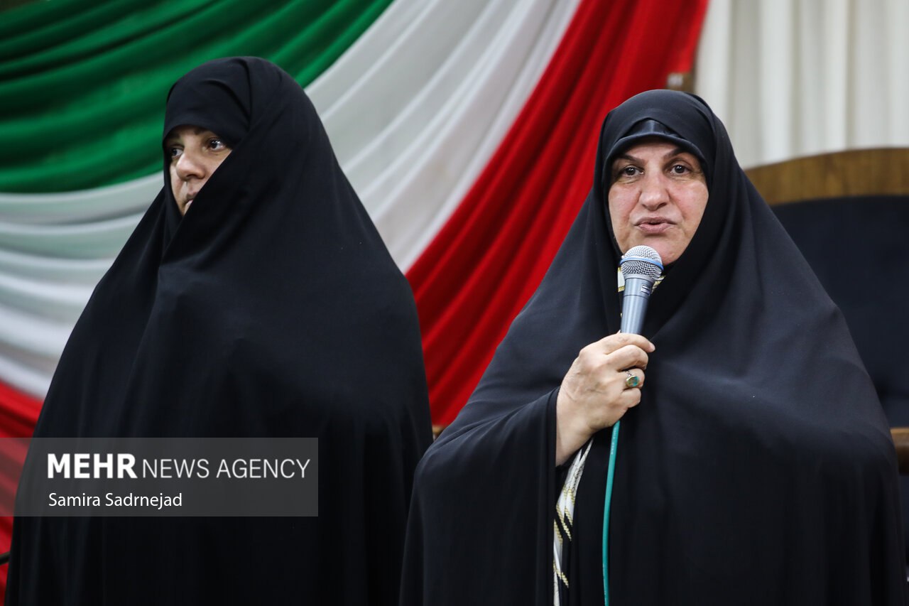 دورهمی یلدایی شهدایی