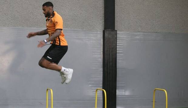 مهاجم جنجالی پرسپولیس سر از آمریکا در آورد