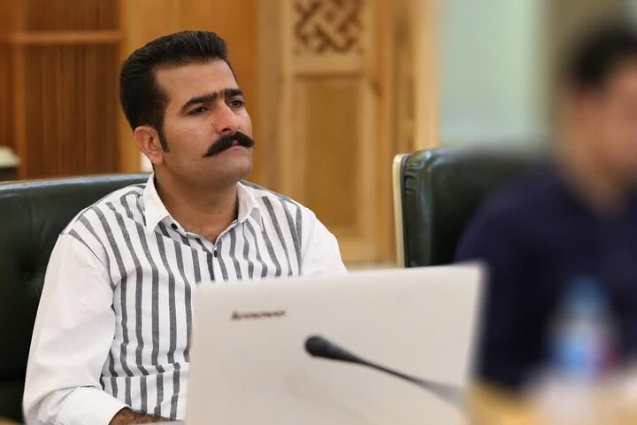 راهیابی اثر هنرمند چهارمحالوبختیاری به مسابقه پوستر تئاتر فجر