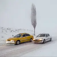 برف و مه همچنان مهمان جادههای خراسان رضوی است
