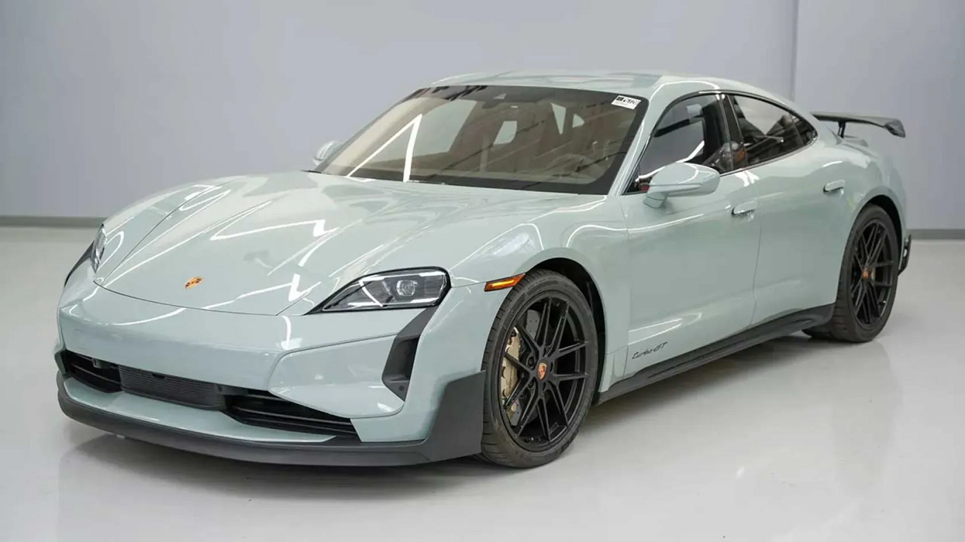 افت قیمت ۸۲ هزار دلاری پورشه تایکان پس از ۲۳۰ کیلومتر کارکرد!