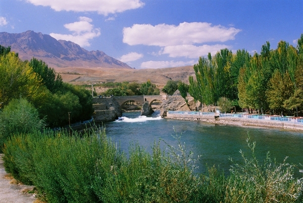 صدور موافقت اصولی راهاندازی یک طرح گردشگری در چهارمحال و بختیاری