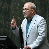 حاجی دلیگانی: برای استیضاح وزیر اقتصاد در حال اقدام هستیم