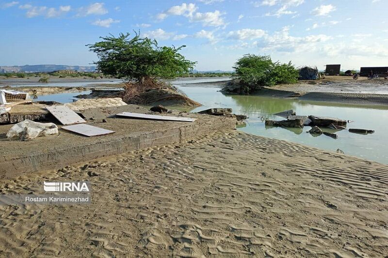 مسدود شدن جاده دلگان به زهکَلوت بر اثر سیلاب