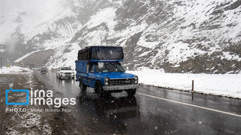 گردنههای خراسانشمالی برفی و مهآلود است