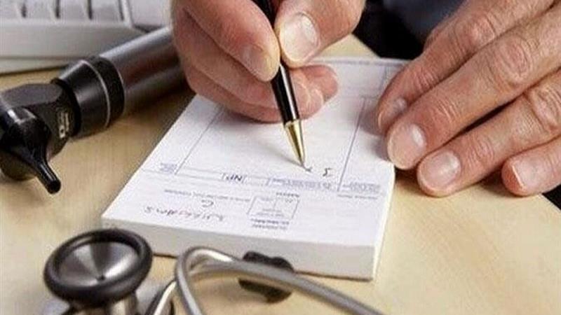 انتقاد از عملکرد بیمهها در پوشش تعرفههای پزشکی / قیمت واقعی خدمات در تعرفهها لحاظ شود