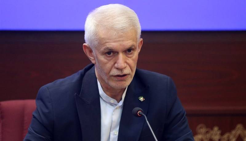 اسبقیان: افتخار میکنم سرمربی تیم ملی فوتبال، ایرانی است