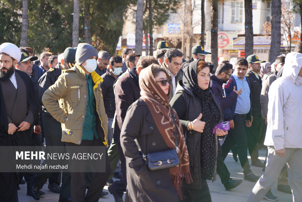 تشییع پیکر شهید رحیم مجیدی‌مهر در یاسوج