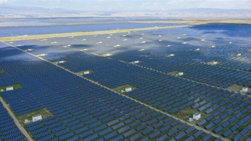 معجزه‌ای در دل کویر / بزرگترین مزرعه خورشیدی چین
