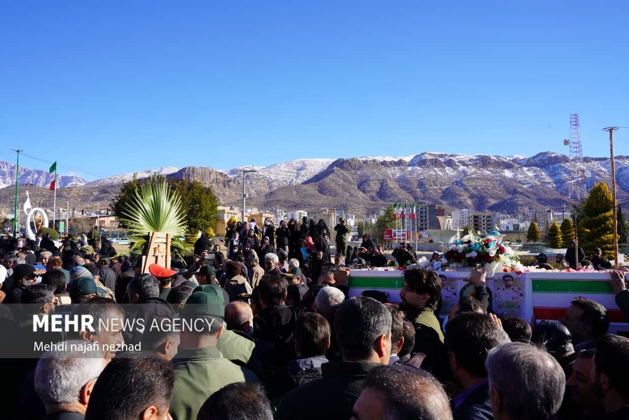 تشییع پیکر شهید رحیم مجیدی‌مهر در یاسوج