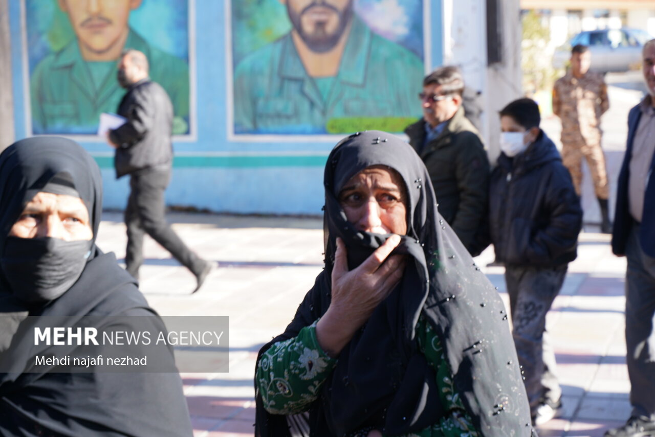 تشییع پیکر شهید رحیم مجیدی‌مهر در یاسوج