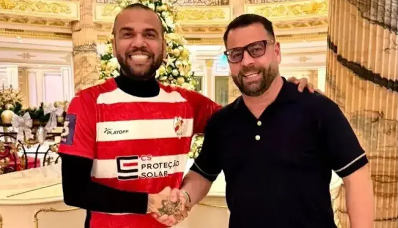 دنی آلوز به فوتبال برگشت!