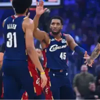 آنتتوکونمپو تاریخ NBA را از نو نوشت