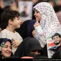 تبریک متفاوت روز پدر توسط فرزندان شهید در بیت رهبری