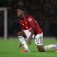 ناپولی به جذب سومین بازیکن منچستریونایتد نزدیک شد