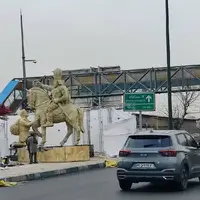 مجسمه «شکست والرین» در ورودی غربی تهران نصب شد