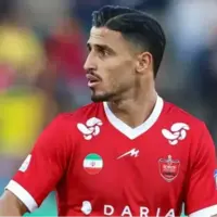 آقای گل پرسپولیس تمدید میکند