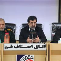 استاندار قم: از تمام ظرفیتها برای پشتیبانی از فعالان صنفی استفاده میکنیم