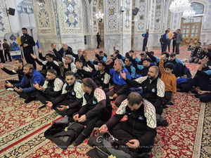 عکس/ تیم فوتسال استقلال در حرم امام رضا(ع)