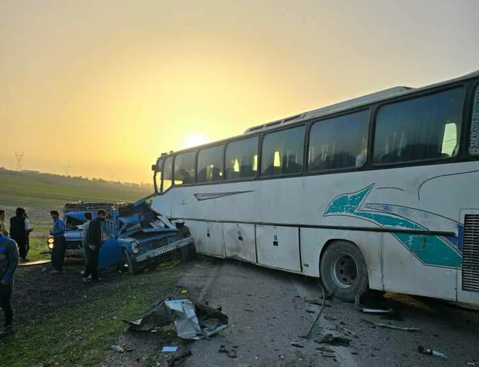 تصادف اتوبوس و چند خودروی عبوری در جاده دزفول به شوشتر با 5 کشته