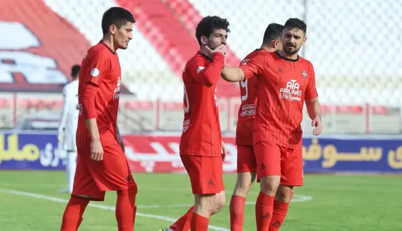 هاشمنژاد: گلی که زدم زحمت ترابی بود