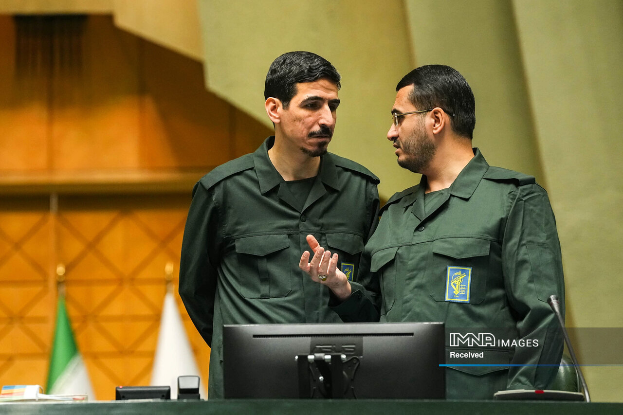 عکس/اعلام حمایت نمایندگان مجلس شورای اسلامی از سپاه پاسداران