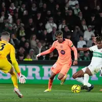 یامال به دیگو مارادونا رسید