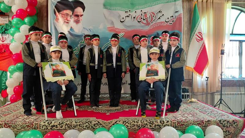 طنین ورود امام و شور دانشآموزان البرز در آستانه فجر انقلاب